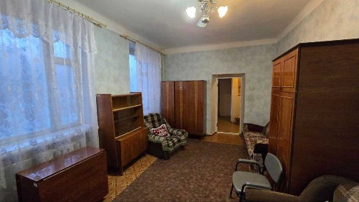 Простора квартира з високими стелями по Вернигори, 3