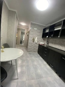 Продам трикімнатну квартиру лівий берег 2-й мікрорайон