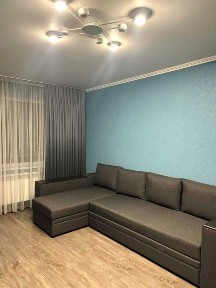 2-х кімнатна з ремонтом, метро Мінська 5 хвилин