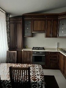 2-х кімнатна квартира в центрі міста