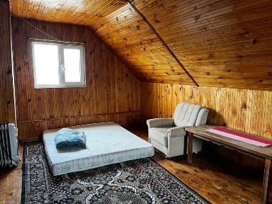 Військовим та цивільним здається будинок на виізді в Чернеччину 20 т