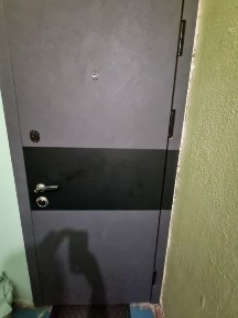 Продам свою квартиру в Корабельном районе в кооперативном доме