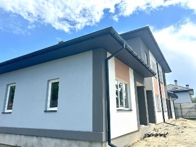 Ірпінь таунхаус з штукатуркою неподалік парку Дубки, газифікований