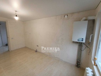 Будинок 100 м² з новим ремонтом та ділянкою 6 соток