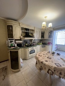 3к гарна якісна в центрі біля парку