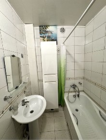 Продается 2 ком полнометражная квартира по пр Соборный