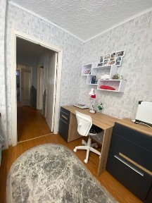 Трикімнатна квартира в районі 8,9 школи