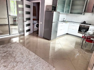 Вип квартира в центре подобово Мира /ТЦ Украіна /отчетные документы