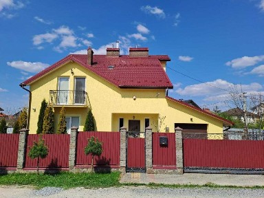 Котедж 160м², з меблями і всім оздобленням - сщ. Рудно, 4,5сот. землі