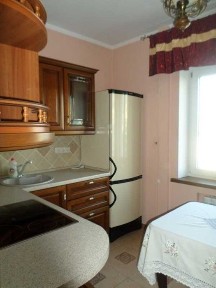 Велика 1-кімнатна квартира на В. Івасюка 60, м. Героїв Дніпра