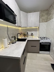 Здаю в оренду гарну 1 к квартиру з євроремонтом біля метро