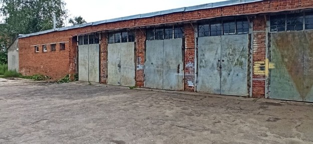 Помещения в аренду в здании СТО