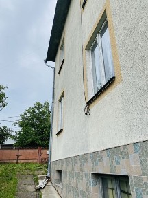 Продаж будинку із приватизованою зем. ділянкою в центрі міста