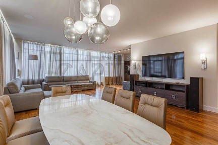 Продаж 2-х рівневий, видовий пентхаус у ЖК Бульвар Фонтанів