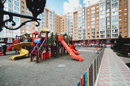 Продаж 3к квартири. 76000$ з оформленням під ключ.