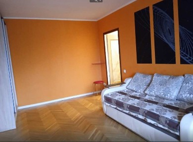 2к вул. А. Солов'яненка, 12 метро Чернігівська 7хв. пішки ринок Юність