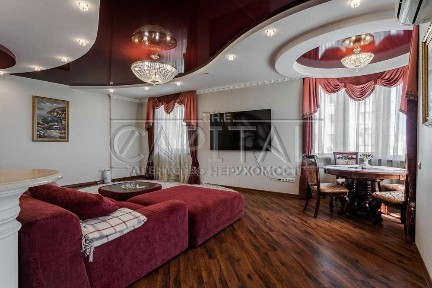 Продаж / Квартира / вул. Верховинна / Житомирська, Святошино / Київ