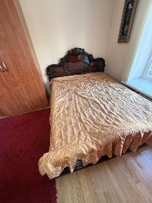 Виставка, власник