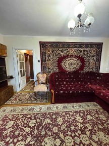 Оренда квартири Зарічанська