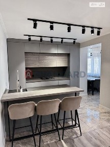 Продається квартира з ексклюзивним дизайнерським ремонтом