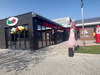 Комерційна побудова / магазини з СІП панелей в Ржищеві