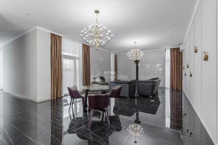 Продаж будинку Крушинка 5к 240м2 12 соток Гараж Тераса Камін Спортзал