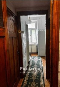 Продам 2-х ком. квартиру в Центре. Гараж. Кладолвка