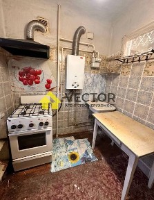 Двокімнатна квартира р-н Фурманова! Поверх 3/5 НЕ ВИМИКАЮТЬ СВІТЛО!