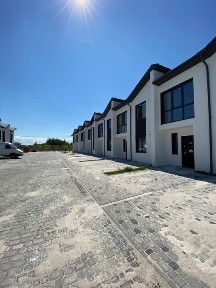 Продається зданий таунхаус в Крихівцях.