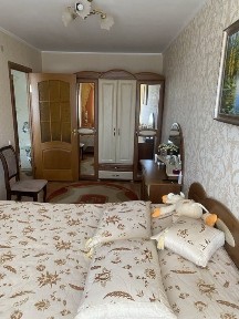 Продам 3 кімнатну квартиру в центрі міста Прилук.