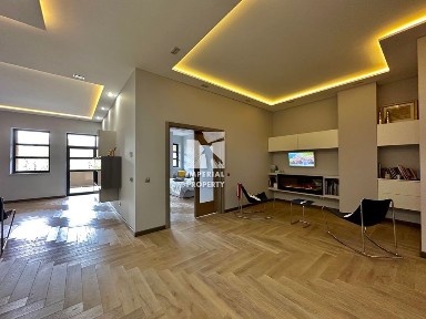 Продам дизайнерську квартиру в 