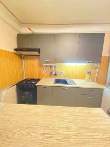 Продам 4 к квартиру вулиця Галицька біля метро Київська