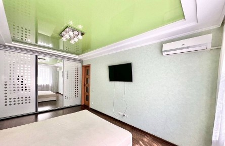 2к. р-н Металургів, 2/5, повна комплектація