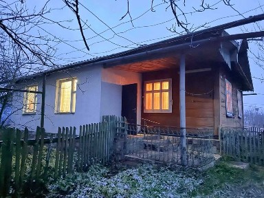 Продаж будинку в с. Нижнє, Самбірського району. БЕЗ КОМІСІЇ.