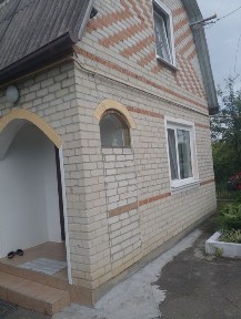 Дачний будиночок для відпочинку і проживання близько міста!