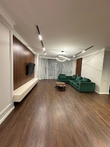 Київ, Печерський, вулиця Болсуновська 2