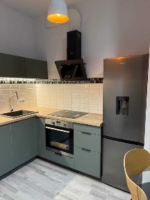 Оренда євро-двушка 46кв. м ЖК Варшавський зі своєю земельною ділянкою