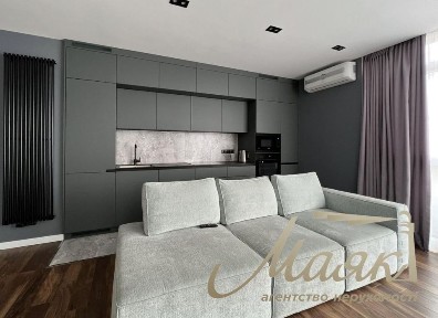 Аренда квартиры <a href='/newbuilding/520/view/zk-francuzskii-kvartal'>Французский квартал</a> Маккейна Предславинская Печерский