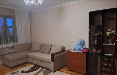 Продаж 2к квартири 53.3 кв. м на вул. Київська