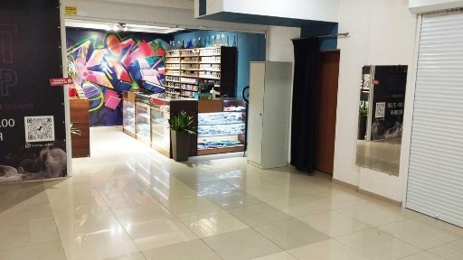 Київ, Деснянський, Градинська 7