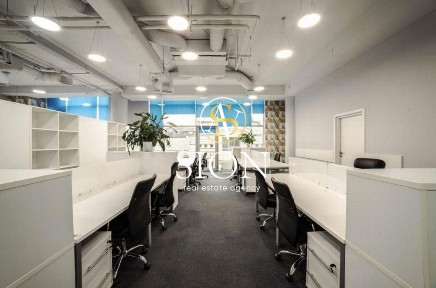 Оренда офісу 555 м2, центр, Жилянська, ремонт, меблі тераса