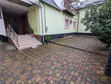 Оренда 2х кім частину будинку Гідропарк (Біля магазину озерянка)