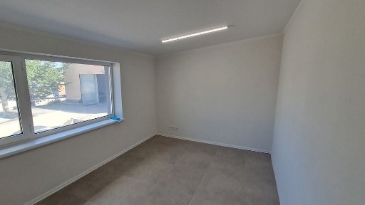 Оренда офісу 12м² біля Велмарту vv