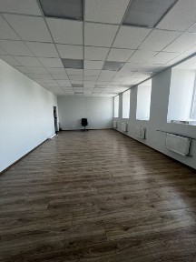 Здається в оренду офіс по вул. Коновальця