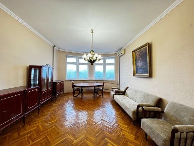 Сдам 3- комн. квартиру возле вокзала