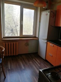 Затишна квартира в ГОЛОСІЇВСЬКОМУ районі на ДЕМІЇВЦІ