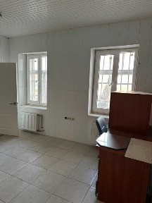 Здам офіс 45 кв. м на територіі СК Большевик. Від власника