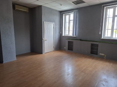 Офис на охраняемой территории в центре Одессы! 5 отдельных кабинетов!