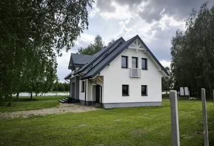 Продам будинок два поверхи