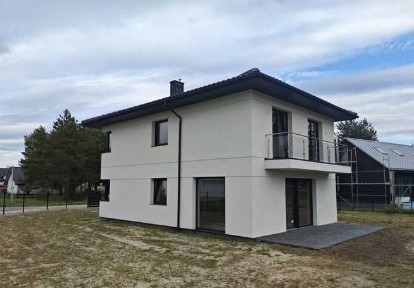 Продається будинок у стилі хай-тек площею 130 м²